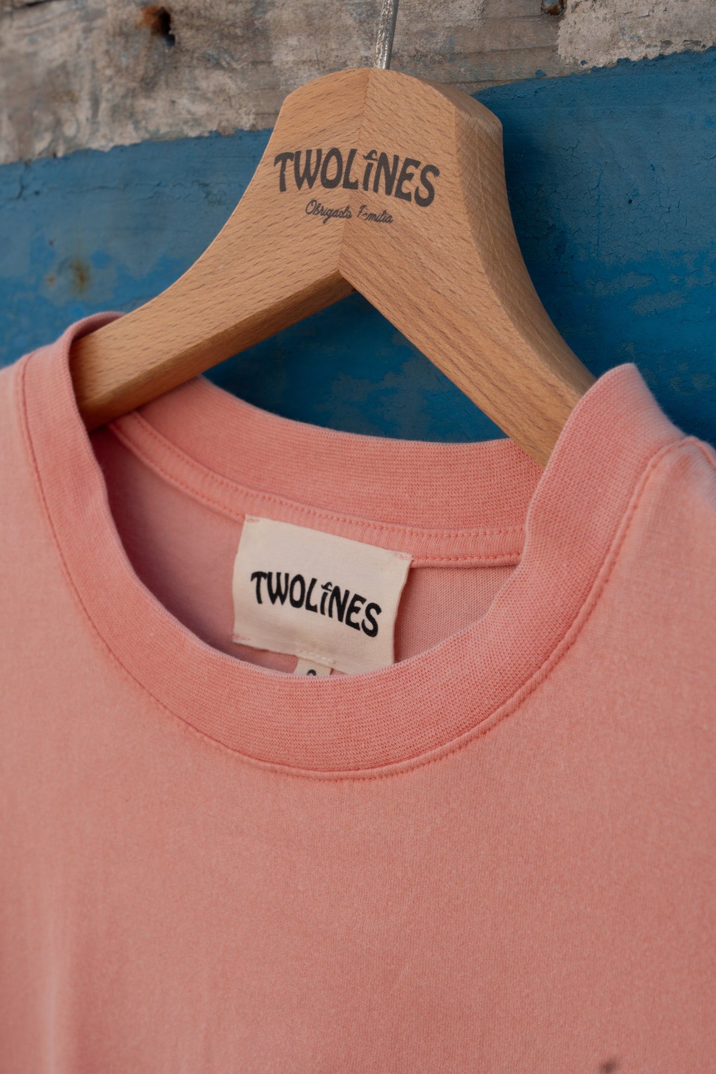 T-Shirt Twolines - caparica single fin / pink