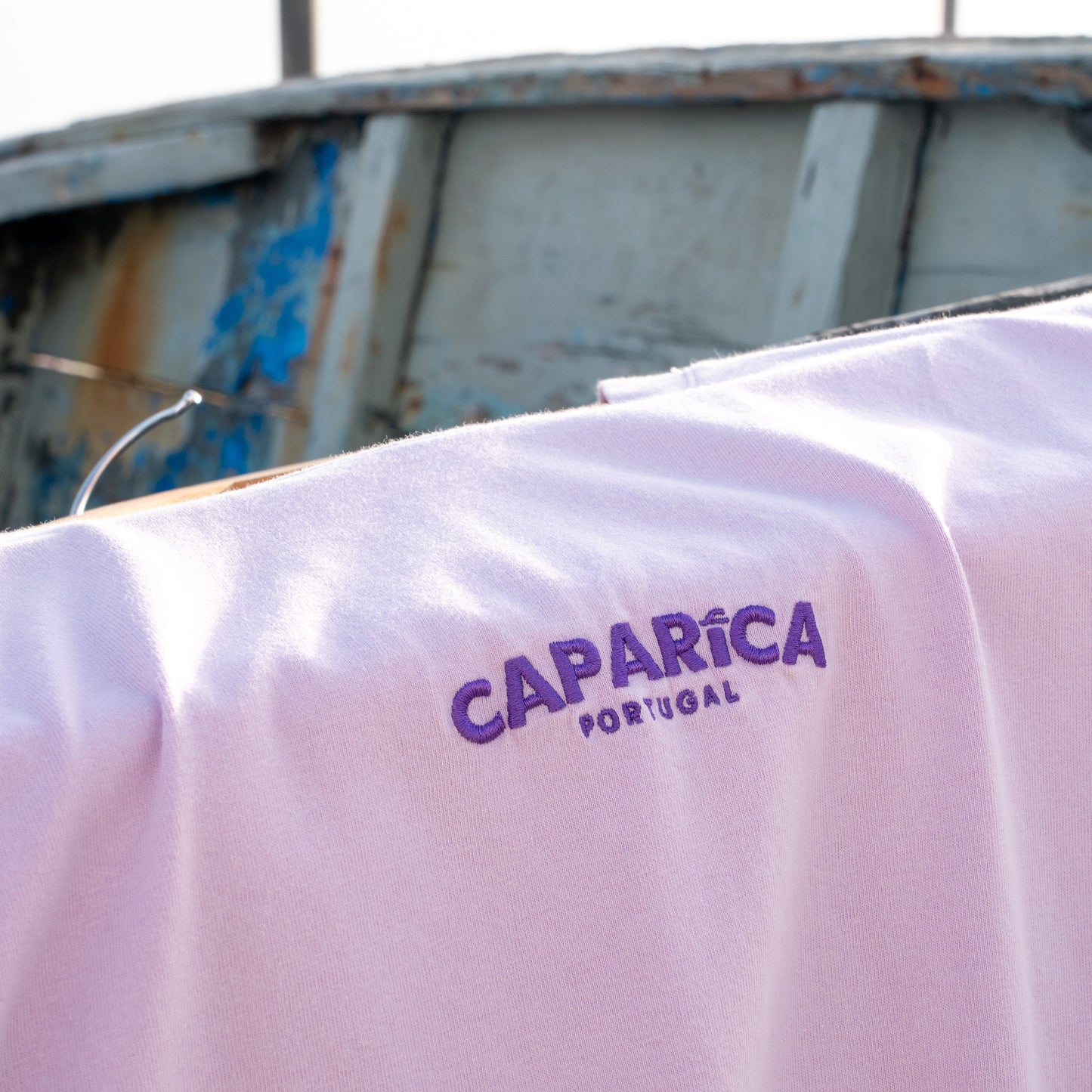 T-Shirt Twolines - caparica little wave / Lavanda