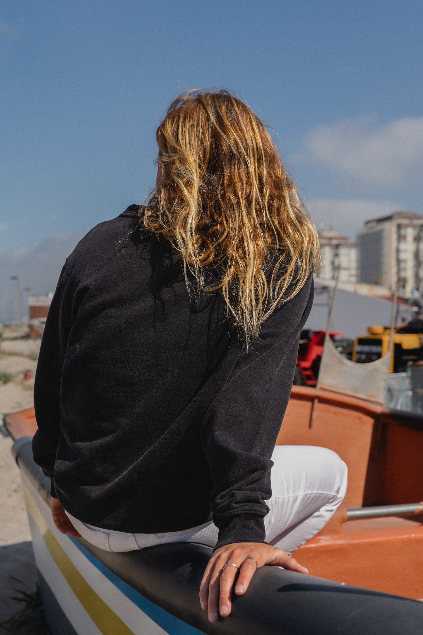 Sweatshirt / Caparica black