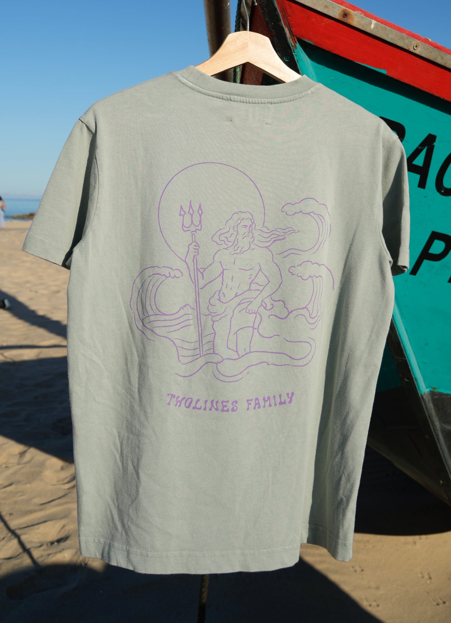 T-Shirt Twolines - poisedon green