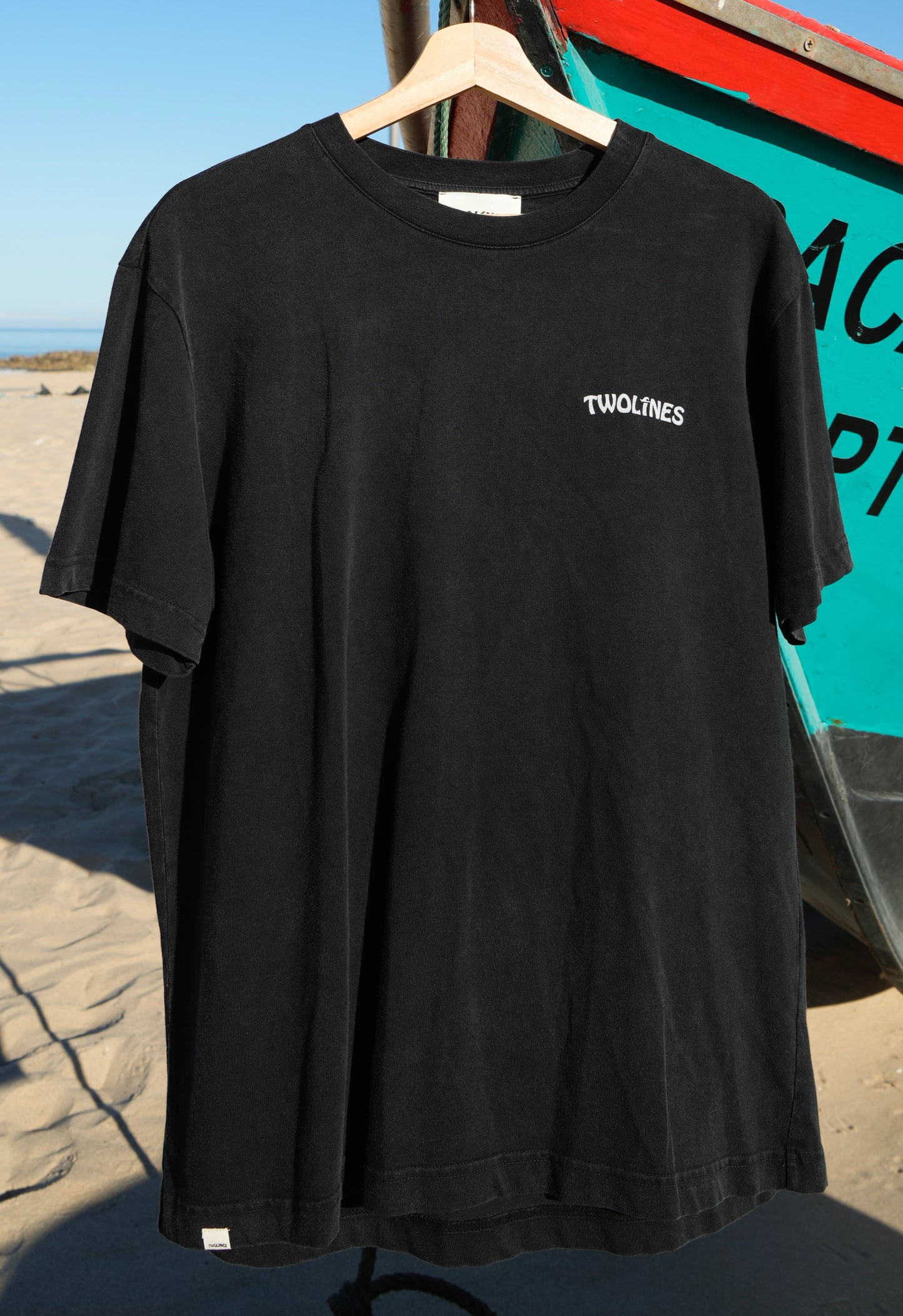 T-Shirt Twolines - costa da caparica black
